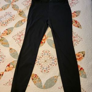 Skinny black jeggings